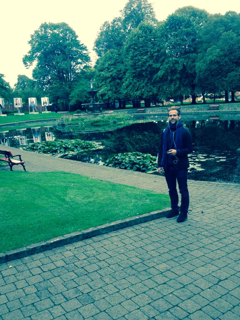 FitzParkEvents's tweet photo. @brycedessner wandering through the park enjoying @leavapp music @SafeHarbourFest #sfsh @corkcityarts #CultureNight http://t.co/HbsywR5iz5