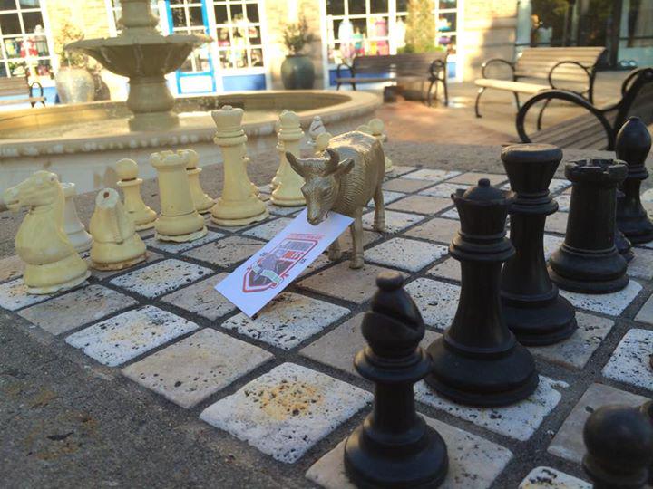 BullRunLR's tweet image. Our next hidden bull is in place! Will you be the first to find it? facebook.com/BullRunLR/phot…