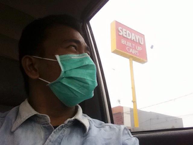 Di tengah kabut asap!!!!