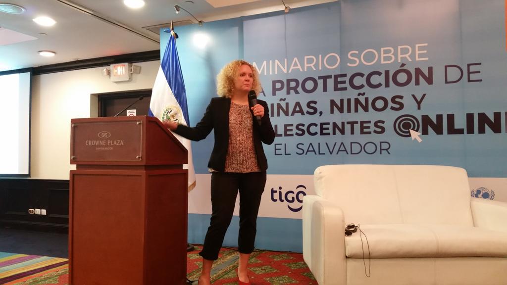 katiamdantas's tweet photo. @milkapie presenting on Millicom's projects on child protection at #COPWorkshop in El Salvador http://t.co/Is6Ywp0Xov