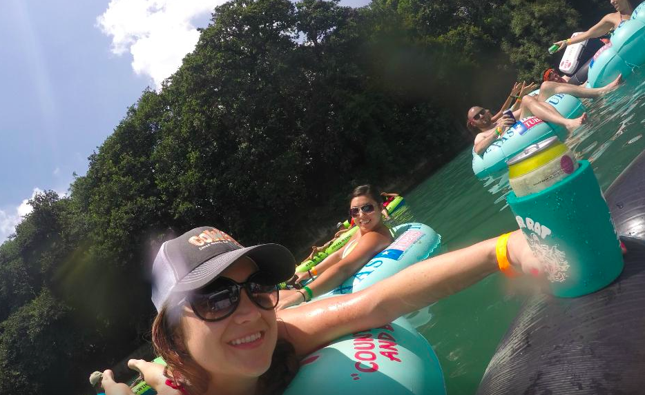 ATXcursions's tweet photo. We'll see you at the #SanMarcosRiver today! #rivertubing #AustinTX #ATXcursions #finallyfriday http://t.co/MIg0Jxg4HL