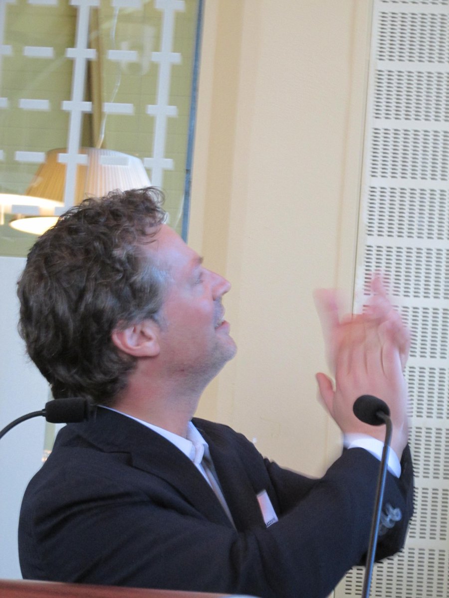 RinekeV's tweet photo. Many congratulations to @KEP0chan for well-deserved Best Student Paper Award at #ESSA2015 on data, attitude formation http://t.co/nsfJ0r78XY