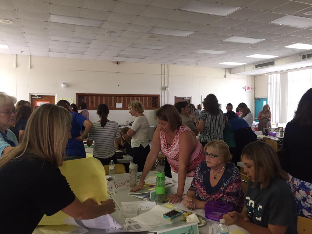 lyndigoepfert's tweet image. Our elem. coaches r awesome great learning taking place w Dr. Julie Smith #vcsinstcoach #vcsdlt