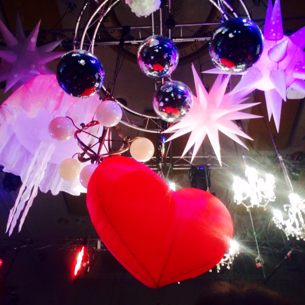 PetraElliott's tweet photo. That chandelier though.... #MelbFringe #FringeHub http://t.co/Zd3QqN1XDf