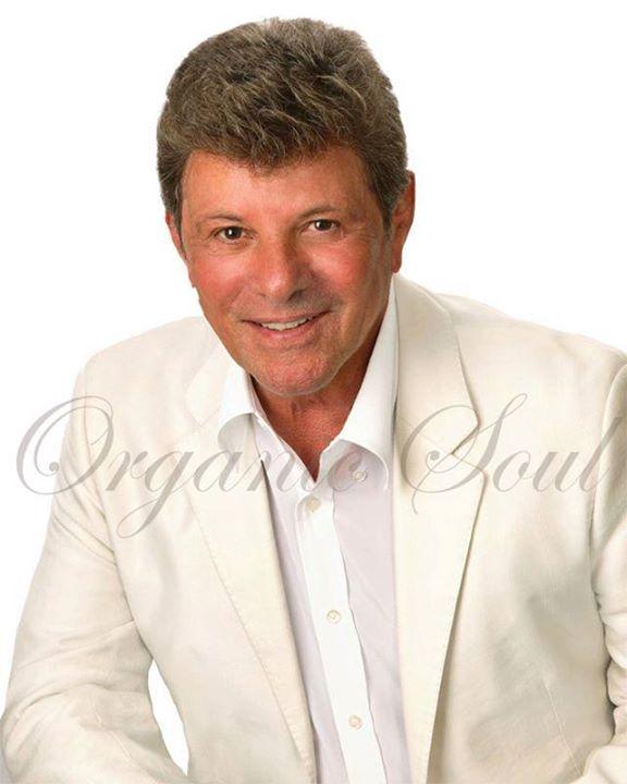   bombqueen: Happy Birthday from Organic Soul Actor, singer & former teen idol Frankie Avalon is 