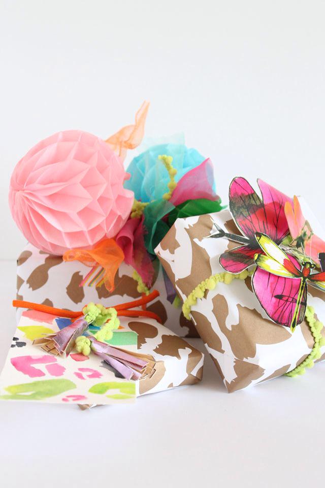 tweetinglotts's tweet photo. Colourful gift wrapping ideas on the blog today - http://t.co/BrF1r5EtWf #giftwrapping #DIY #Craftblogger http://t.co/zA0wGPhChH