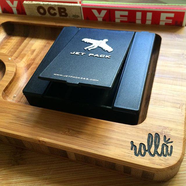 Rollaboards's tweet photo. ๐ฒ Roll and Depart ๐ฒ with the #jetpack365 ๐ผ #yeuf #rollocb #combos #bluntculture #blunted http://t.co/uAZZ274vhU
