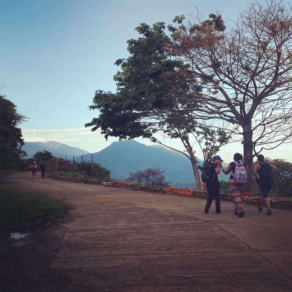 Atardecer en las montañas del cacao - barinitas #Barinas #turismo . Amo mi estado