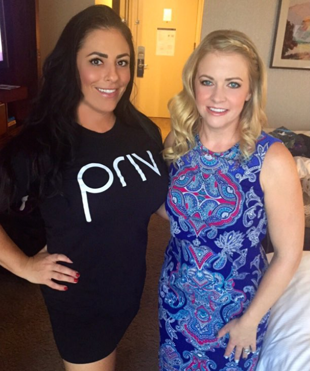 goPRIV's tweet photo. The one and only @melissajoanhart all done up thanks to #PRIVPro @joanna.makowski! #hair #makeup #PRIVIt http://t.co/y8rqU4ZpjK