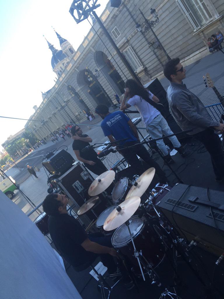 MerkelMusic's tweet image. En minutos empezamos!! #actua2015 @SER_Madrid