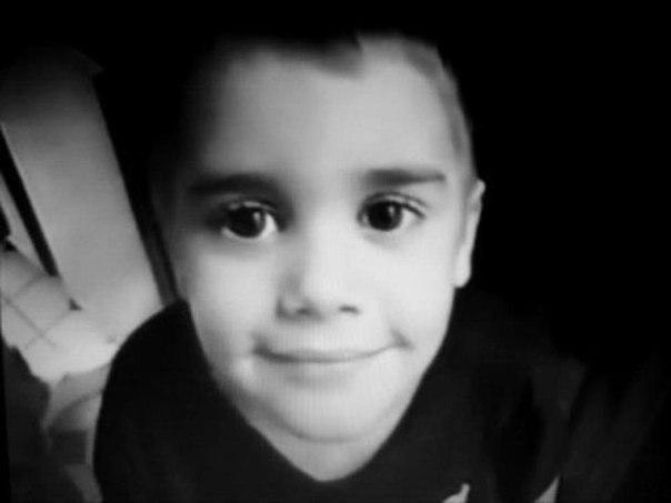 LiSwaggy's tweet photo. rt if you see this bc every rt counts as a vote #EMABiggestFansJustinBieber http://t.co/jPNjdx9NOt