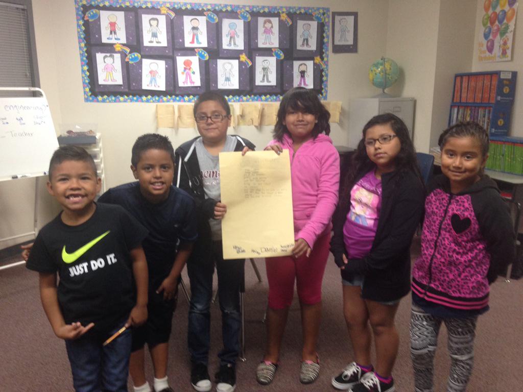 Memorial_Third's tweet photo. #ConstitutionDay #GonzalezClass #bobcatscan http://t.co/Yil04gAGrr