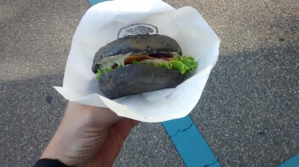 jezs's tweet image. The best tuna burger ever by #fischfutter from #graz at #gvastreetfoodfestival #awesome