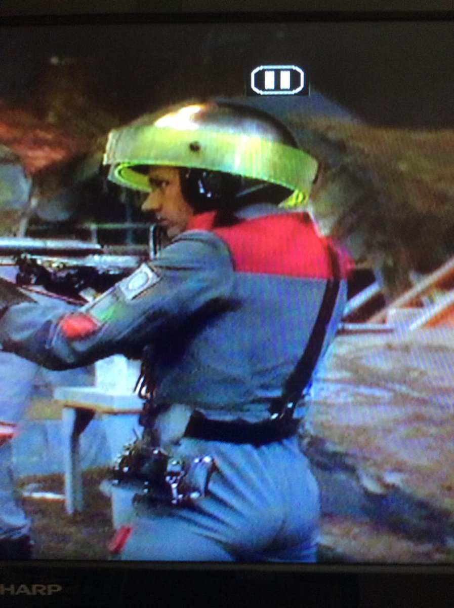 UncleBeard1978's tweet image. What a nice bottom this guard has! #doctorwho #frontios