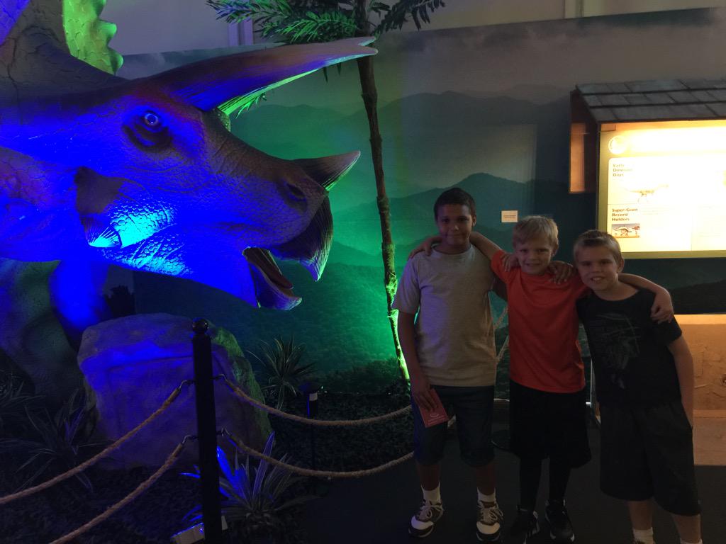 BeebeBBK_6AE's tweet photo. Dinosaur World @WJCLibrary @BeebeBBK_6AE @BelindaShook @BeebeMiddle @Beebe_Schools http://t.co/WMXHwW3W7i
