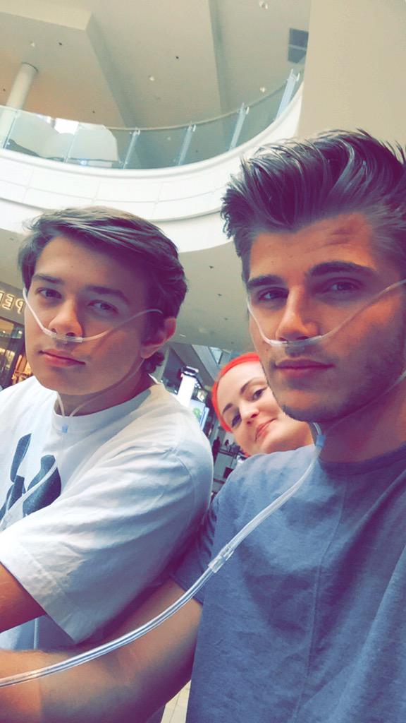 Twankuyper's tweet image. Getting some treatments done before @iHeartRadio @AlecBailey