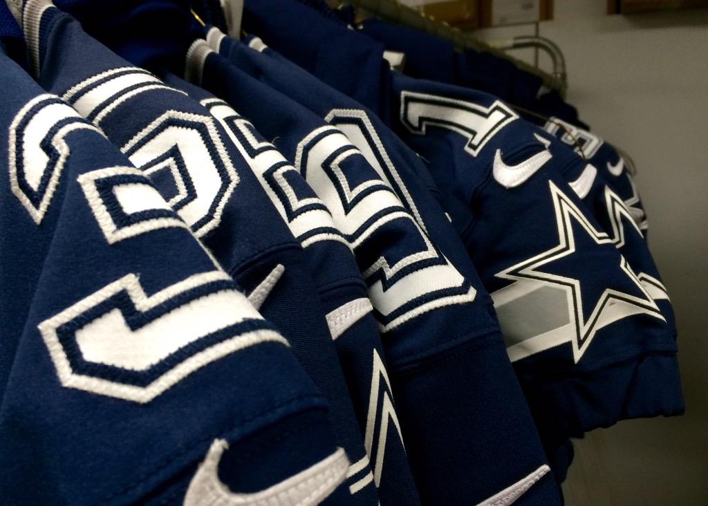 dallascowboys's tweet photo. Boys are in their blues this weekend #DALvsPHI http://t.co/Pwx8yNJKyO