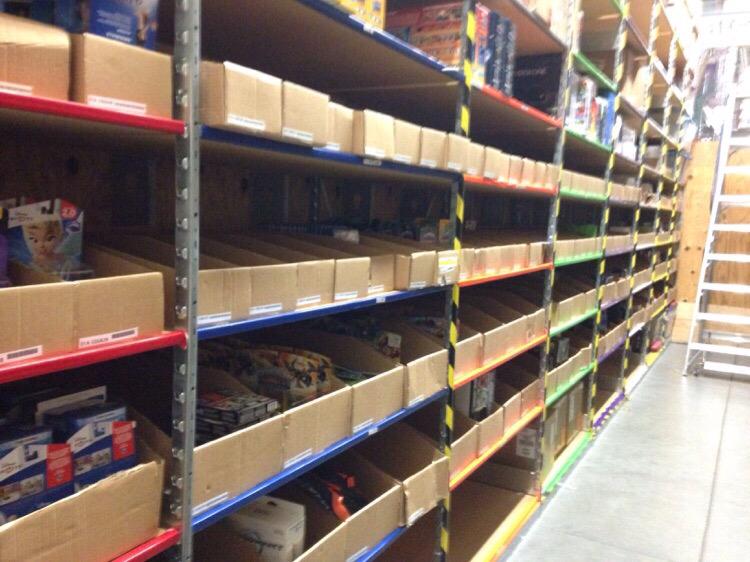 klooch's tweet photo. T2332 EE stockroom refresh with inventory coming.  @KellyPike6 http://t.co/GwogBYYNQL