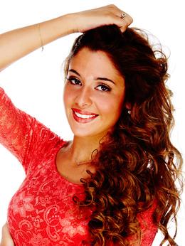 youngpeople_off's tweet photo. Vous êtes plutôt Alia ou Coralie ? #SS9
#RT pour Alia
#Fav pour Coralie http://t.co/AAURXU7eFU