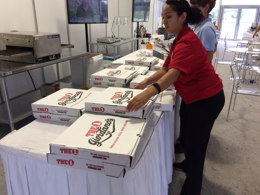 PGATOUR's tweet image. OH at the @BMWchamps: "Jordan Spieth has delivered beer and 30 pizzas to the media center." #AcePayoff