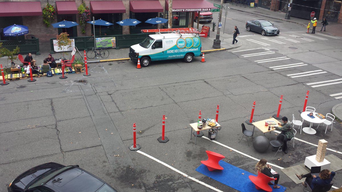 SNGreenways's tweet photo. Can see TWO @parkingdaySEA setups from by office @hubsea http://t.co/aygrcDPoJA