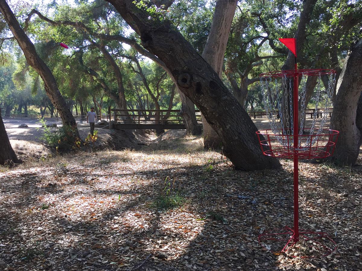 Playing it safe with a lay up shot for par at the Wham-O river course.  #discgolf #discgolftime