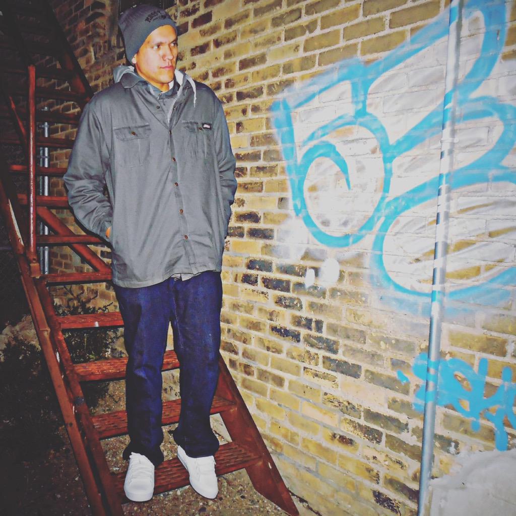 StuartJames365's tweet photo. #YoungNative #NativeAmerican #Rapper #Artist #Musician #Collab? #ContactMe #LetsWork #StuartJames #NorthDakotaNative http://t.co/MKxAemMRPO