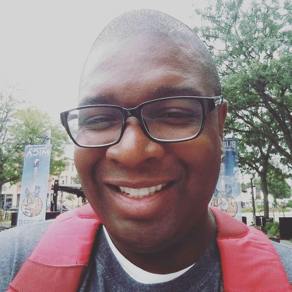 cravingspopcorn's tweet image. On my way through #OldTownLansing prepping for a huge Bluesfest night. #RedBackpack ift.tt/1W8E55N