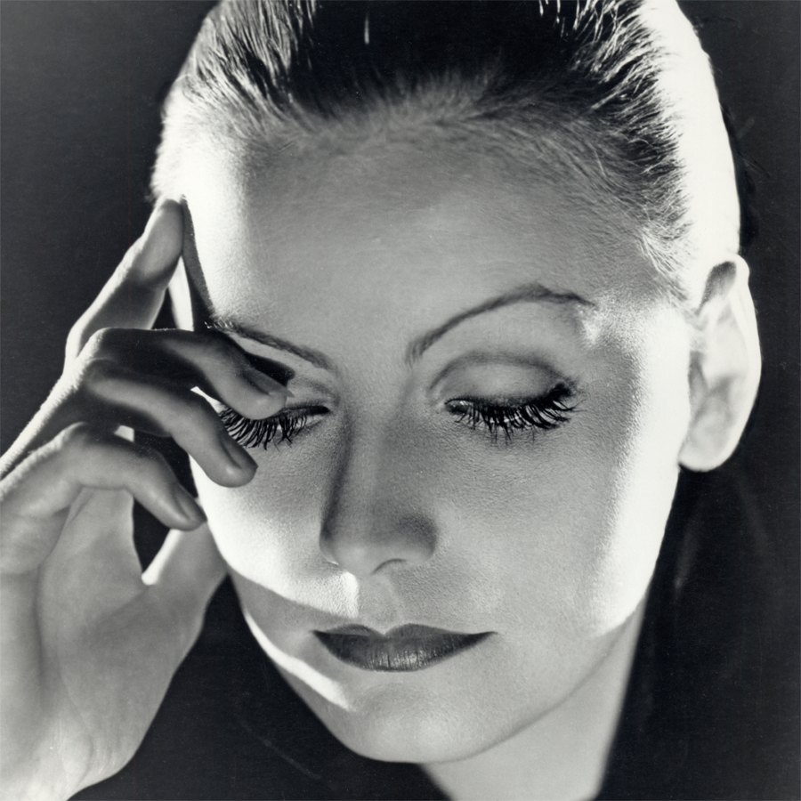 Happy birthday Greta Lovisa Gustafsson; you beautiful Hollywood enigma #Garbo #bornonthisday