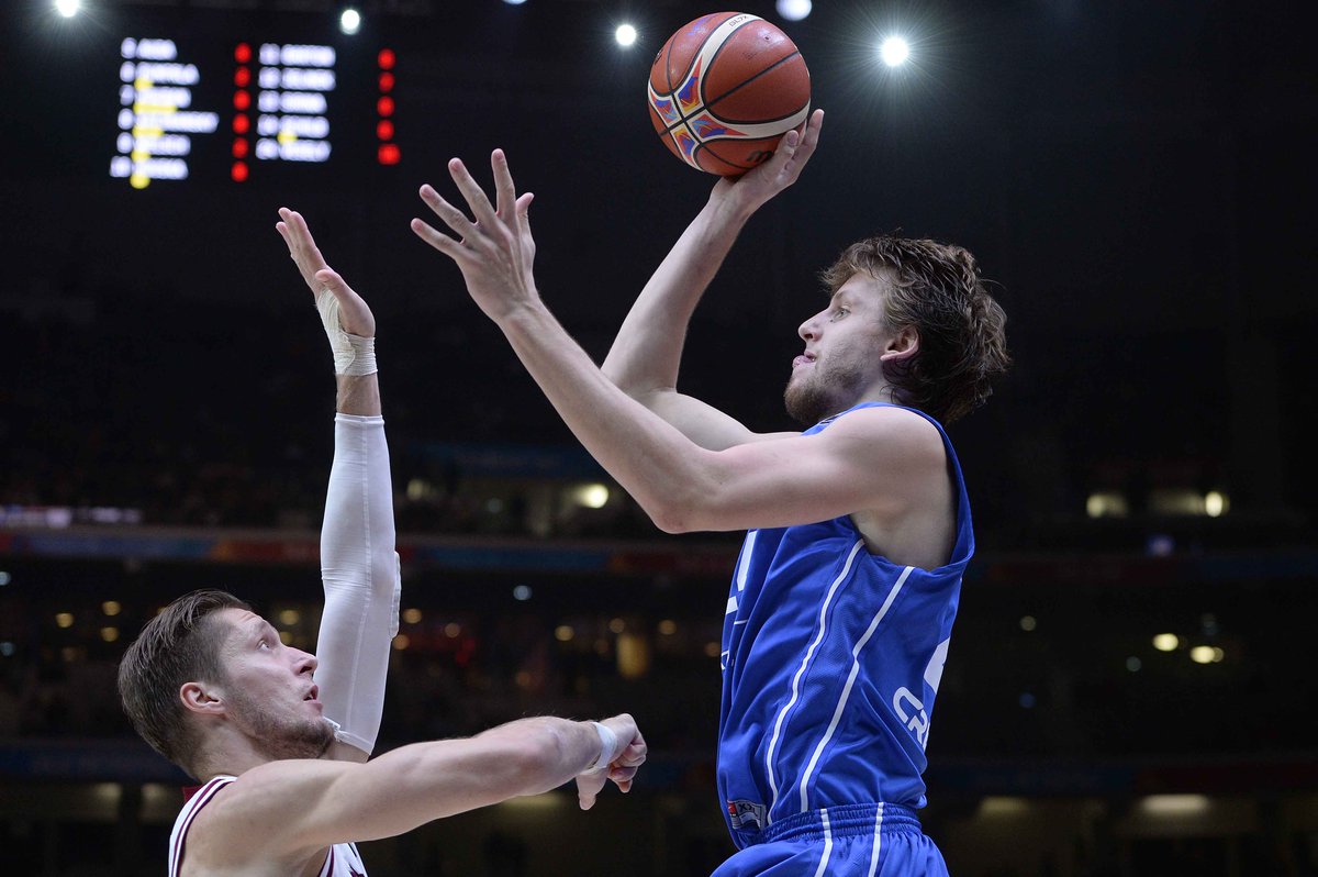 ffbasketball's tweet image. #EuroBasket2015 - Emmené par un très bon @JanVesely24, @CzechBasketball s'impose largement (97-70) #LATCZE