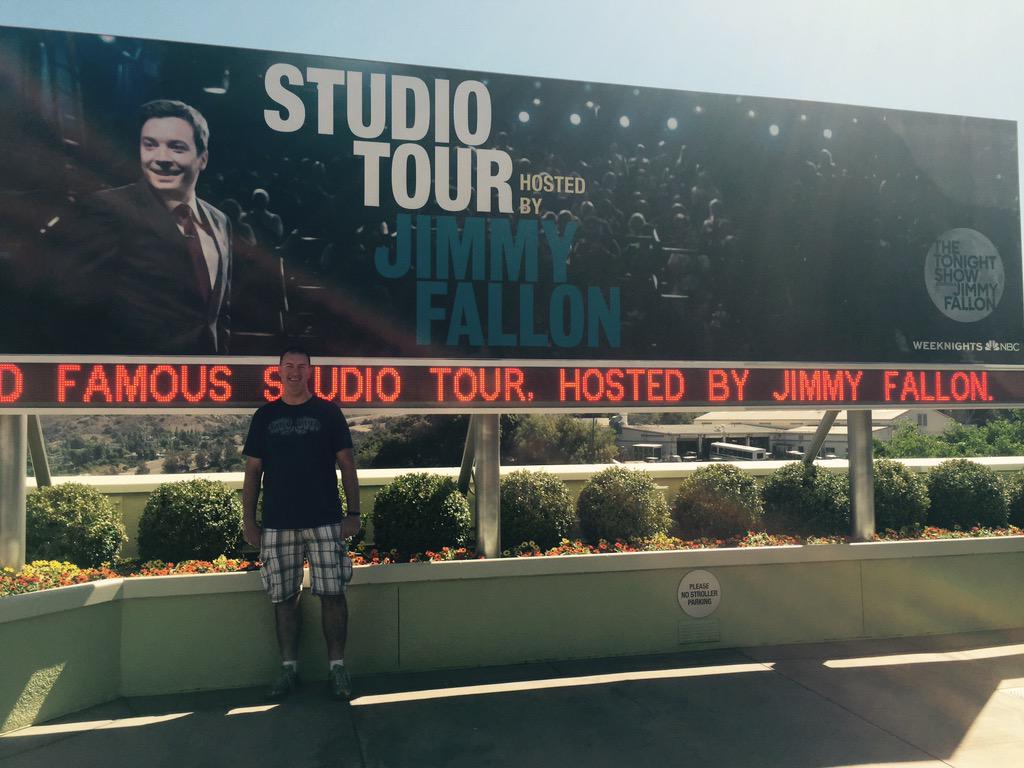 Candoafterapoo's tweet photo. @jimmyfallon Since we share the same day, Happy early Birthday from Universal Studios California! #september19 http://t.co/ligPnMXgxY