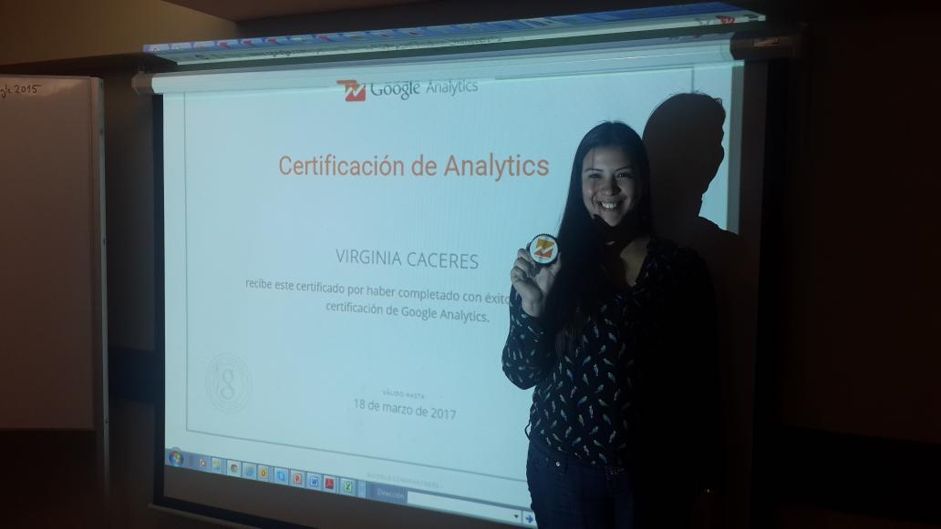 jrsanfeliu's tweet photo. Ya tenemos a la 1a certificada en Analytics de la #maratongoogle es @Vir_carpediem , enhorabuena! http://t.co/hXd9AW3tUa