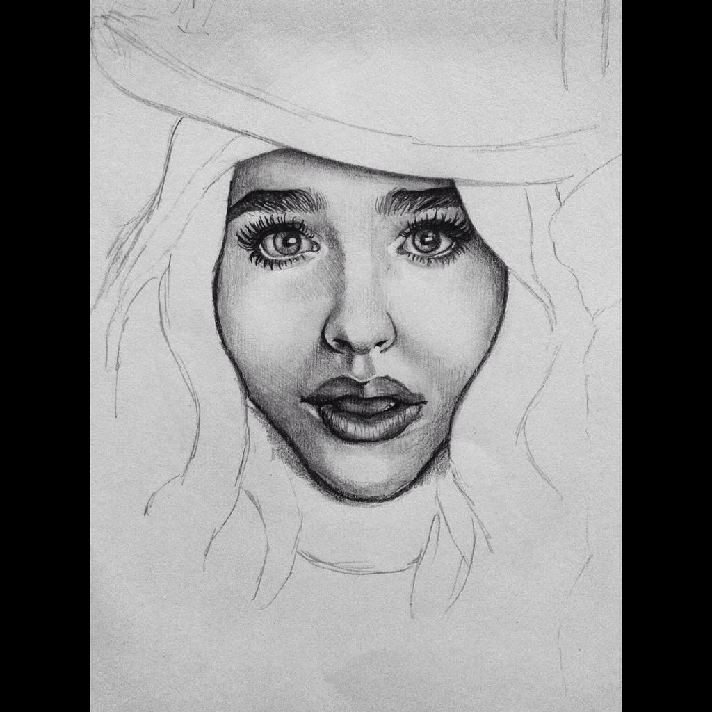 2015Raymond's tweet photo. New portrait @ChloeGMoretz @ChlomoChan @ChloeFanAndArt  #chloegracemoretz 😊👌 http://t.co/CutBz9GaNC