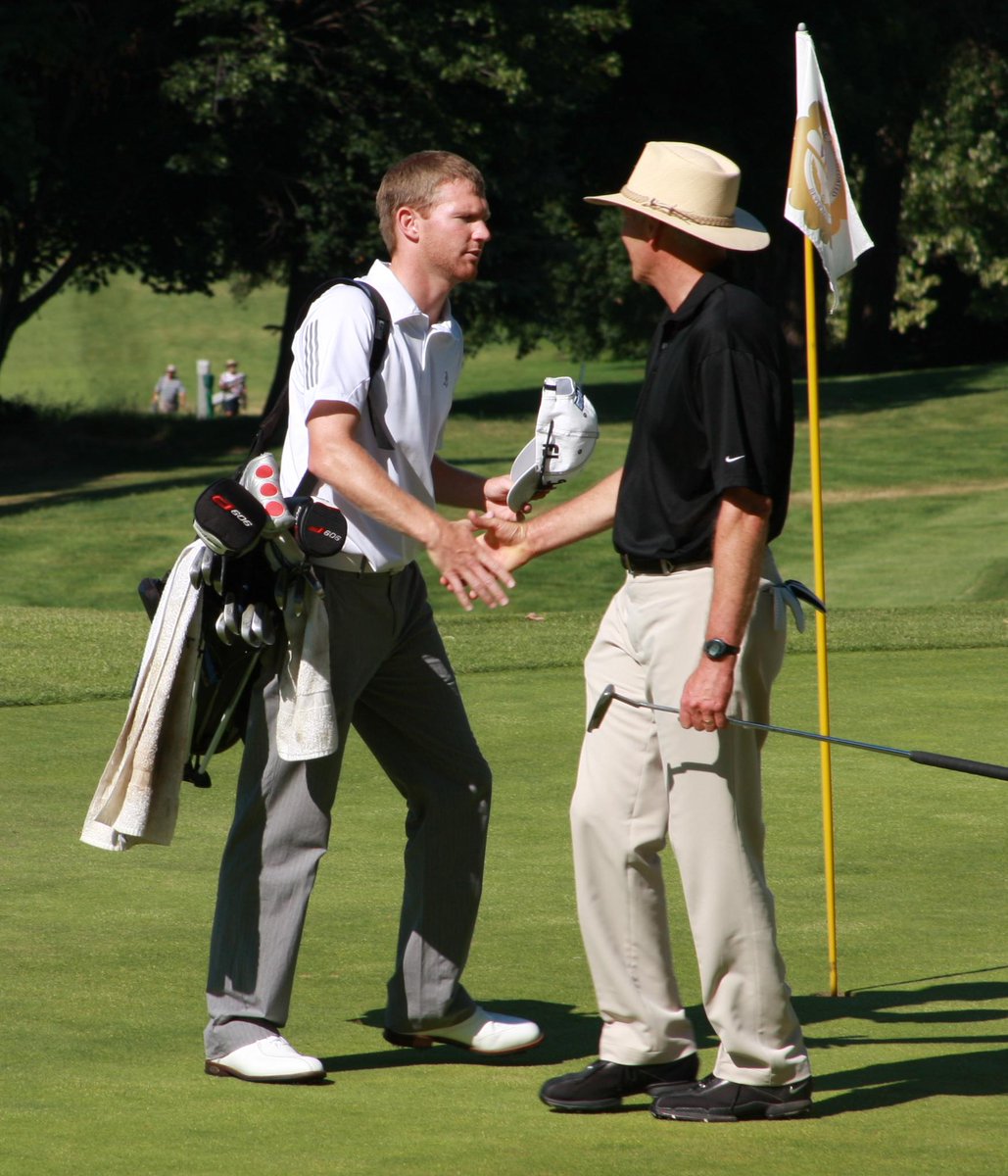 GolfQualchan's tweet photo. Smiles, friends, and sportsmanship! It's amazing how golf brings people together for laughter with aces and bogeys. http://t.co/uOGOtzjyzR
