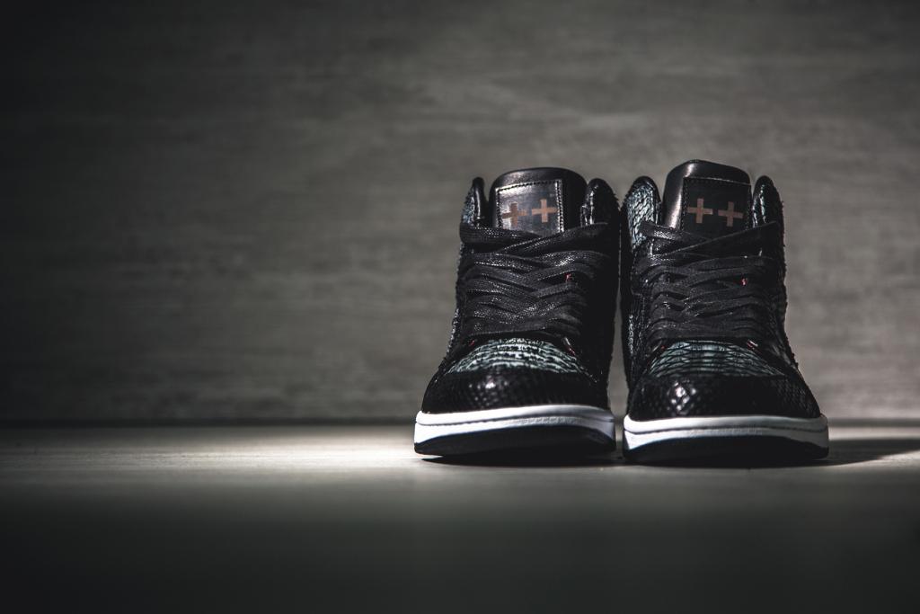 CPNIF4SUAAEGezc.jpg:large