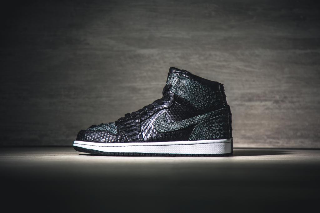 CPNIF6oUYAADtrf.jpg:large