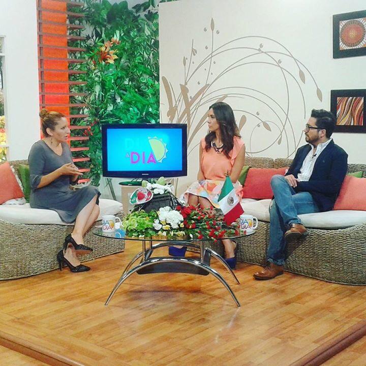 DonasDown's tweet photo. Yessica Cedillo en su partcipación de ayer en el programa Día a Día platicando sobre "Cuidados y Entorno Familiar" http://t.co/UeCpoJuenF
