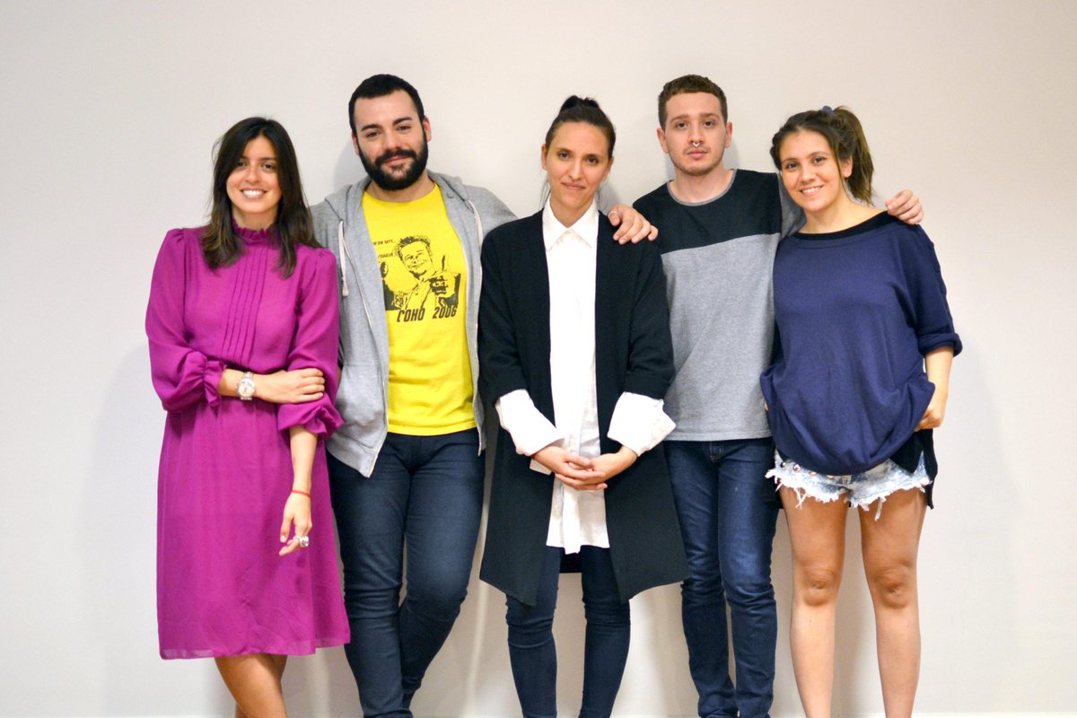 GeneracionVK's tweet photo. ¡Qué gran encuentro! @ROMINACARDILLO + @marourivero + Becarios en el #VitnikLab http://t.co/J9XjXm4Osu