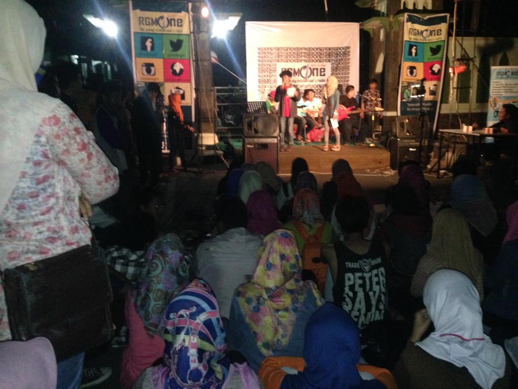 RadioRGM's tweet image. Malam puncak, rame banget pertama kalinya Dubsmash Competition di UIN Walisongo #UINSMG #radiorgm