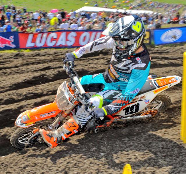 GREG18FRANCE's tweet photo. Post by @MSweeneyPhoto: Hey, it's #FlyRacingFriday who's gearing up and going riding this weekend? #thisismoto http://t.co/ifemaOmSTu