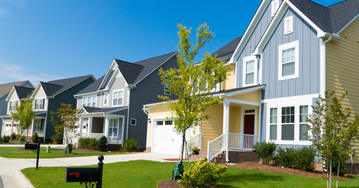 stokesins's tweet photo. Does your home's location affect home insurance? Yes. Learn more: https://t.co/4wexiFmgmt http://t.co/B8lwfkhSOI