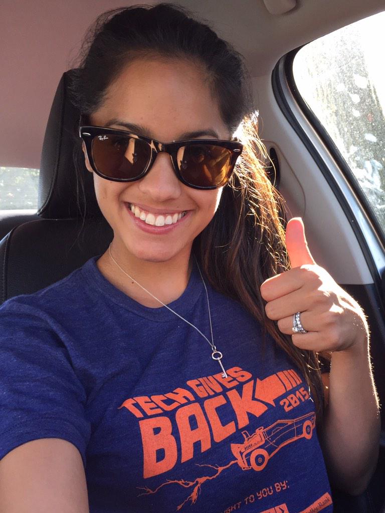 Rebecca_Yau's tweet photo. Thanks for my new t-shirt @tuggorg @svb_financial! Had so much fun with #techgivesback2015 on @thompsonisland! http://t.co/zk5HhWtpVf