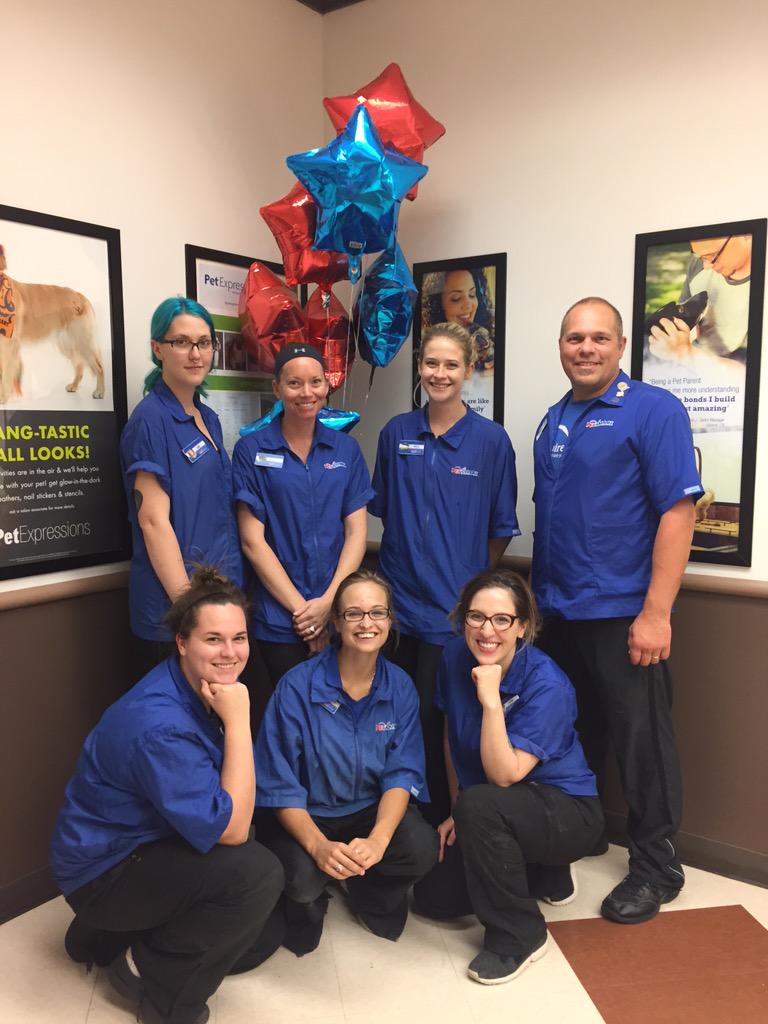 David_Dresser's tweet photo. Congratulations to the newest graduates of the PetSmart academy! Great job team! Ty @PetSalonMan #inspiredbypets http://t.co/T1dGmjiS8x