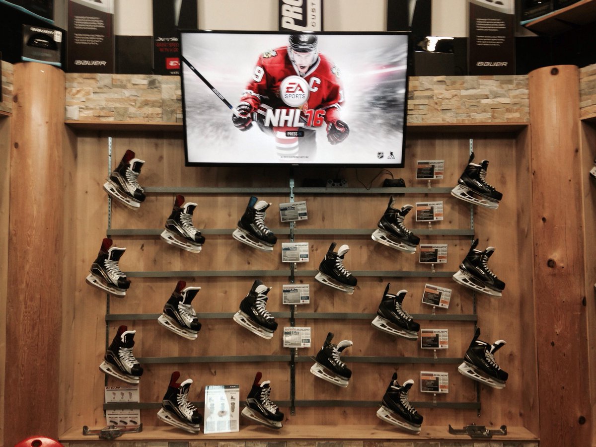 LevysSports's tweet photo. Levys Boys got NHL16 Fired up, come give it shot while you get your skates buzzed #chel16 http://t.co/k9dcnivmXX