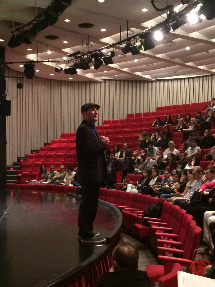 LaSiglo21's tweet photo. [Ahora] @CachitoVigil cierra el #CongresoAtento:
"La innovación está ligada a los sueños." @AtentoArgentina http://t.co/ez0s1Mefxs