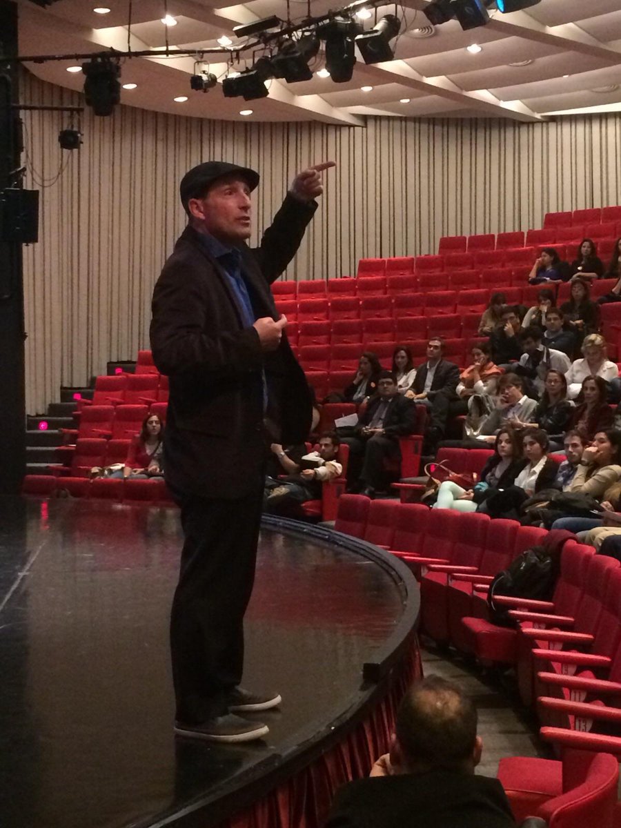 LaSiglo21's tweet photo. [Ahora] @CachitoVigil cierra el #CongresoAtento:
"La innovación está ligada a los sueños." @AtentoArgentina http://t.co/ez0s1Mefxs
