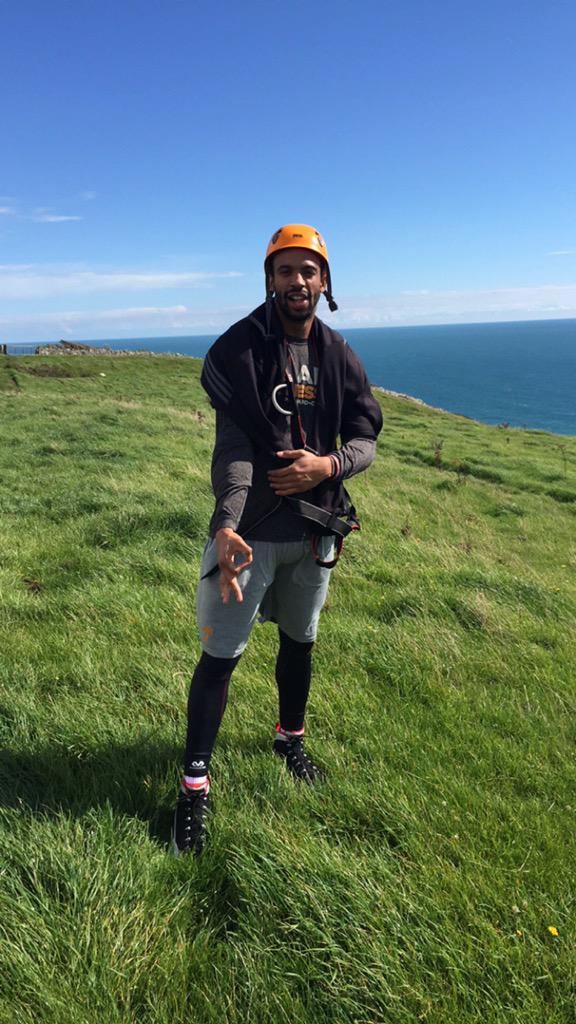 MonleDaSport33's tweet photo. Before the Rock Climbing Festivities #CheckTheFeet #NUPEsAbroad💷 #Sensational http://t.co/WYfuSk70Vy