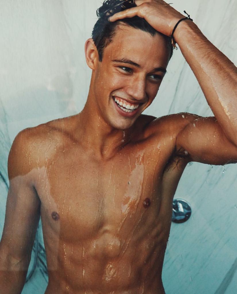 MattEspinosaCAP's tweet photo. Using Allisons fine guy friday. http://t.co/m2En7GvYqk