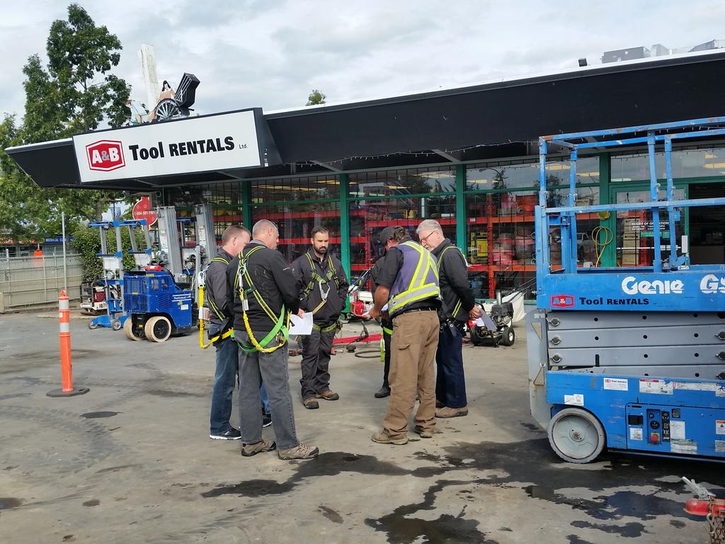 A & B Tool Rentals tweet media