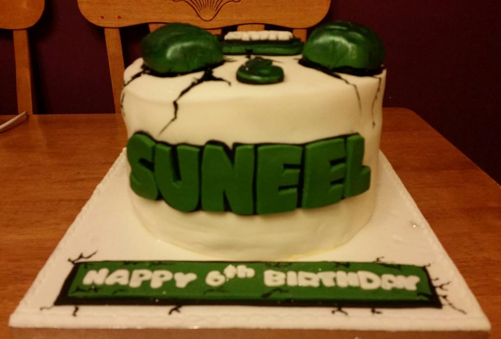 Daxaskitchen's tweet photo. Hulk Smash!!! A birthday cake for a great kid who loves the hulk! http://t.co/2kzU6kzCm0